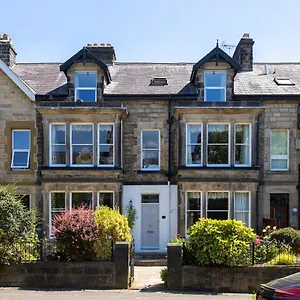 Wynnstay House Guest house