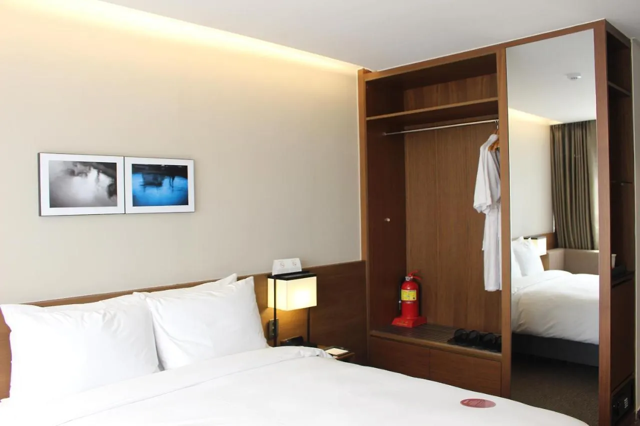 Hotel Ramada Encore By Wyndham Busan Haeundae