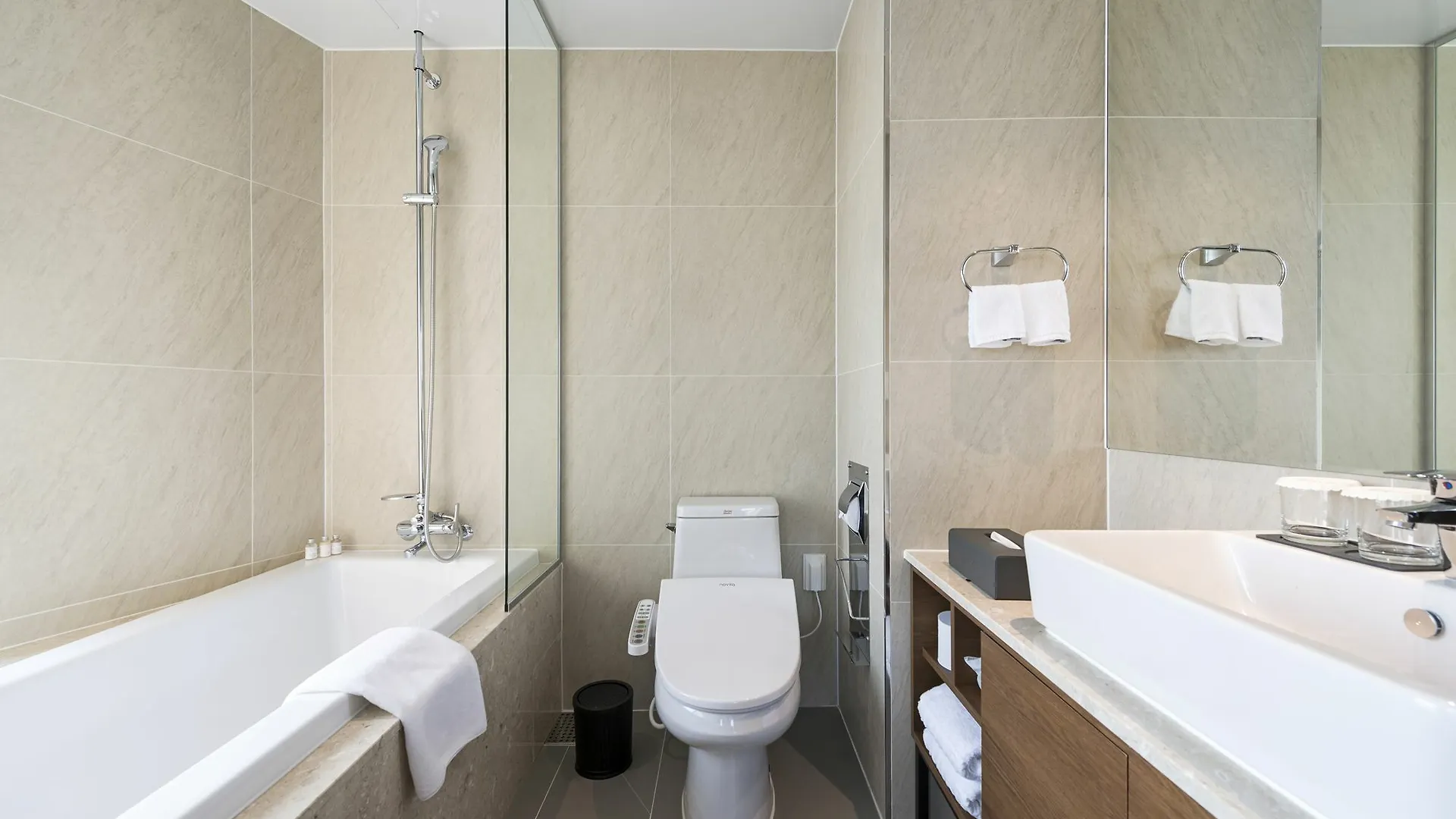 Ramada Encore By Wyndham Busan Haeundae Hotel