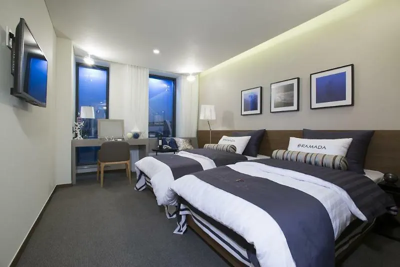 Ramada Encore By Wyndham Busan Haeundae Hotel